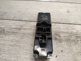 bontott MAZDA PREMACY Ablakemelő Kapcsoló Négyes / Kettes