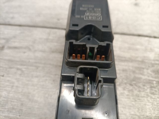 bontott MAZDA PREMACY Ablakemelő Kapcsoló Négyes / Kettes