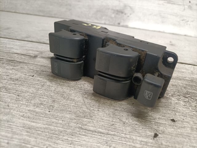 bontott MAZDA PREMACY Ablakemelő Kapcsoló Négyes / Kettes