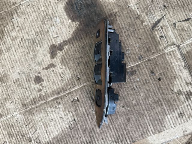 bontott MAZDA PREMACY Bal első Ablakemelő Kapcsoló