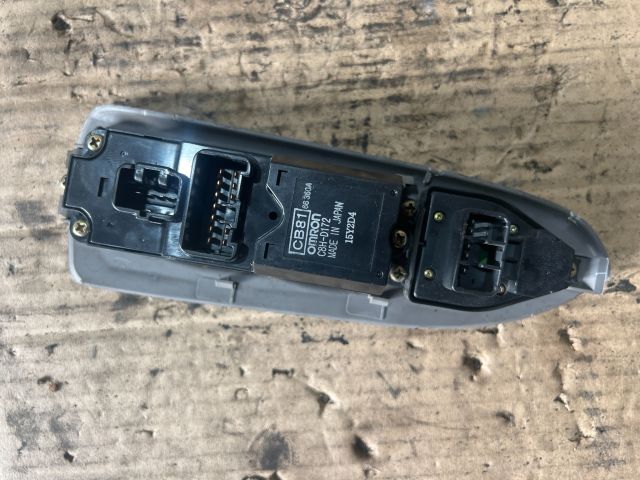 bontott MAZDA PREMACY Bal első Ablakemelő Kapcsoló