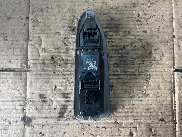 bontott MAZDA PREMACY Bal első Ablakemelő Kapcsoló