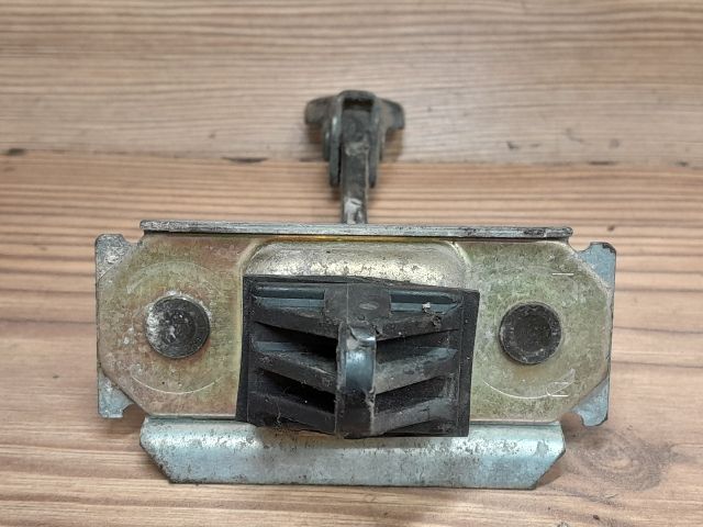 bontott MAZDA PREMACY Bal első Ajtóhatároló