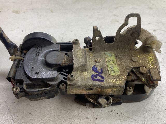 bontott MAZDA PREMACY Bal első Ajtózár