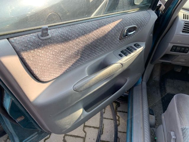 bontott MAZDA PREMACY Bal első Ajtózár