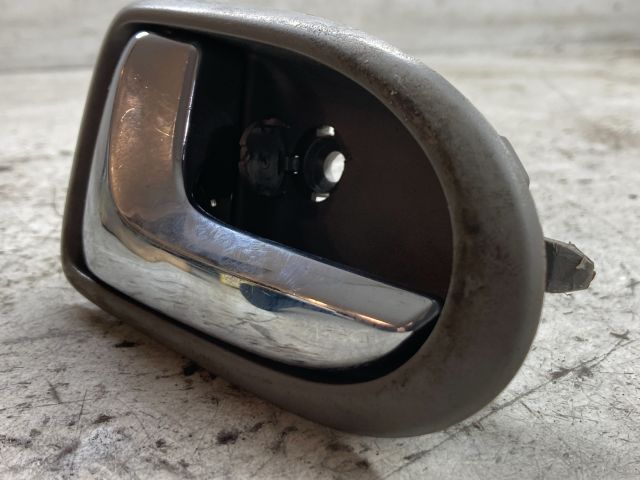 bontott MAZDA PREMACY Bal első Belső Kilincs