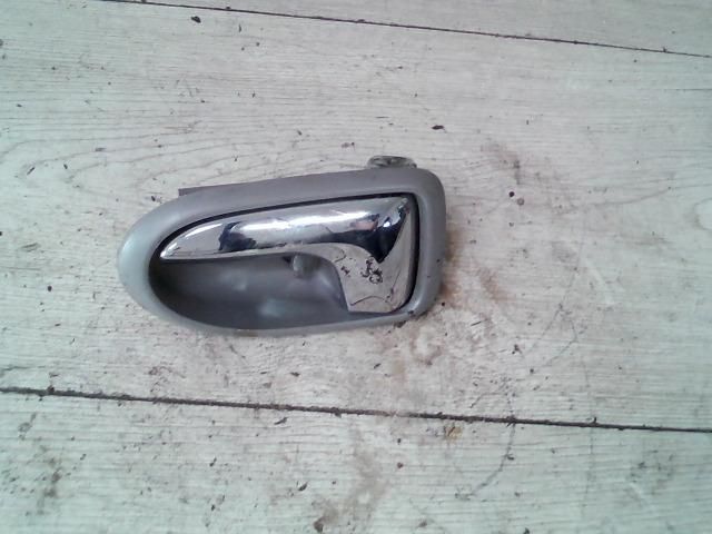 bontott MAZDA PREMACY Bal első Belső Kilincs