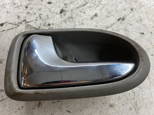 bontott MAZDA PREMACY Bal első Belső Kilincs