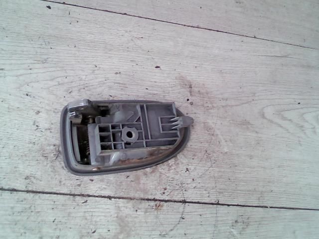 bontott MAZDA PREMACY Bal első Belső Kilincs