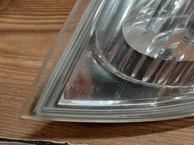 bontott MAZDA PREMACY Bal első Irányjelző