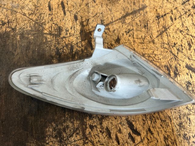 bontott MAZDA PREMACY Bal első Irányjelző