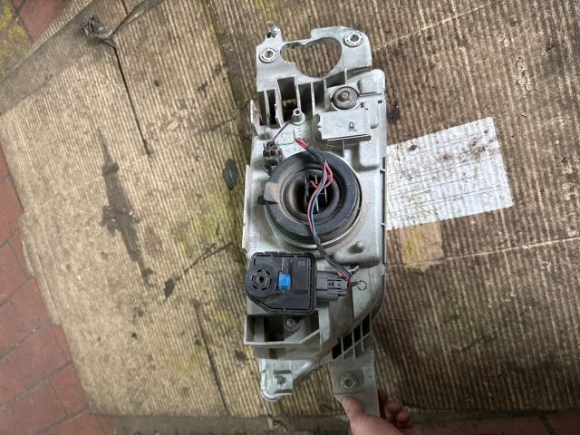 bontott MAZDA PREMACY Bal Fényszóró