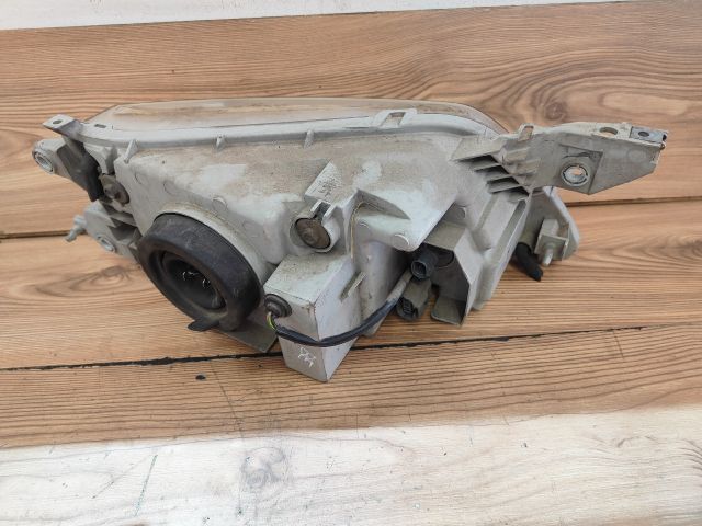 bontott MAZDA PREMACY Bal Fényszóró