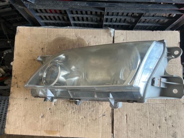 bontott MAZDA PREMACY Bal Fényszóró