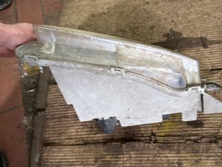 bontott MAZDA PREMACY Bal Fényszóró