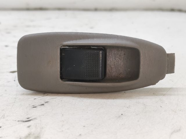 bontott MAZDA PREMACY Bal hátsó Ablakemelő Kapcsoló