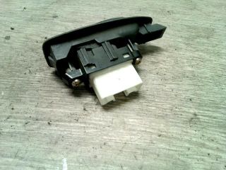 bontott MAZDA PREMACY Bal hátsó Ablakemelő Kapcsoló