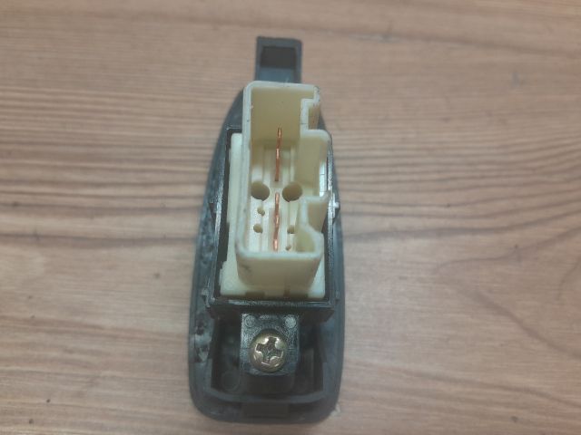 bontott MAZDA PREMACY Bal hátsó Ablakemelő Kapcsoló