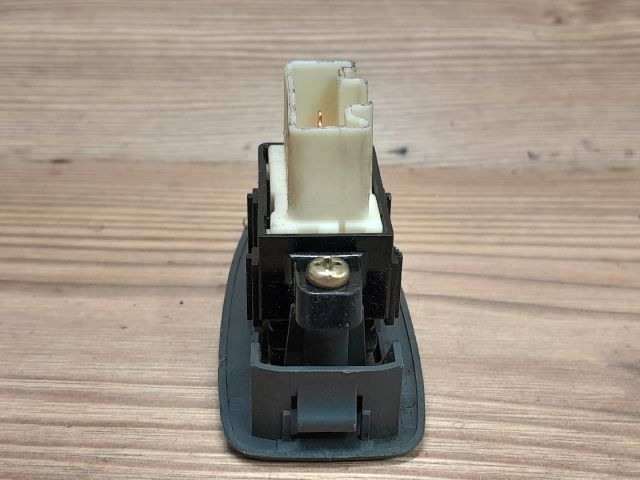 bontott MAZDA PREMACY Bal hátsó Ablakemelő Kapcsoló