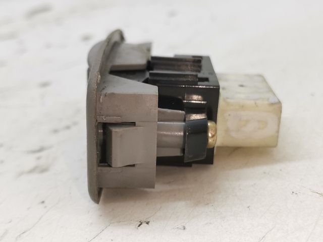 bontott MAZDA PREMACY Bal hátsó Ablakemelő Kapcsoló