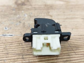 bontott MAZDA PREMACY Bal hátsó Ablakemelő Kapcsoló