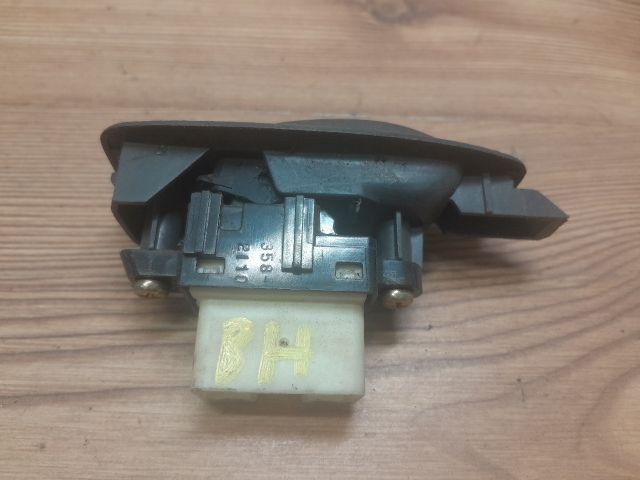 bontott MAZDA PREMACY Bal hátsó Ablakemelő Kapcsoló