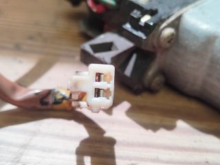 bontott MAZDA PREMACY Bal hátsó Ablakemelő Szerkezet (Elektromos)