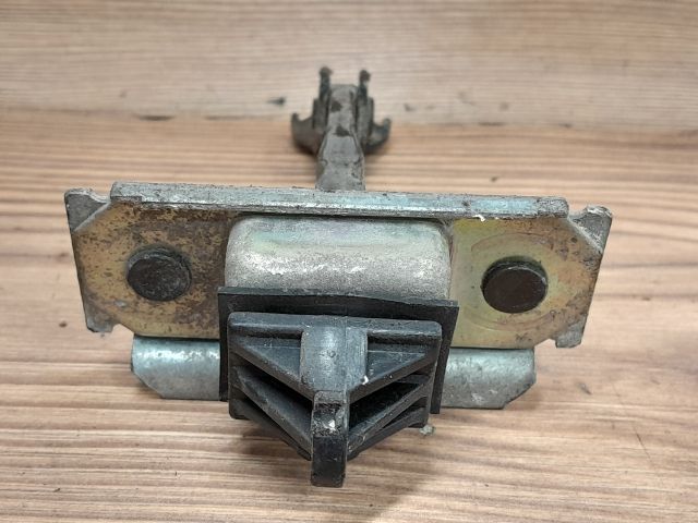 bontott MAZDA PREMACY Bal hátsó Ajtóhatároló