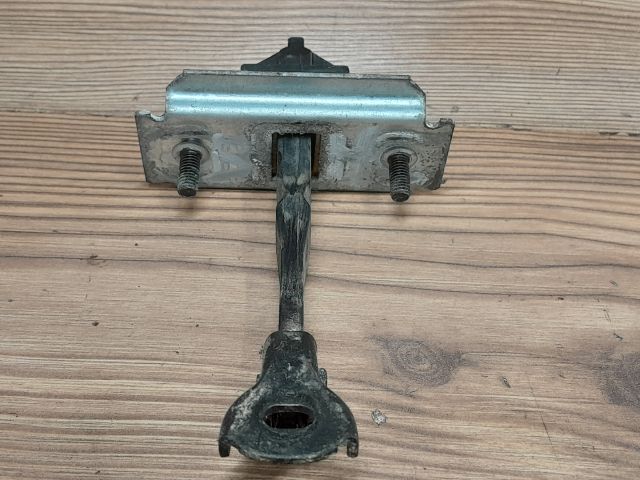 bontott MAZDA PREMACY Bal hátsó Ajtóhatároló