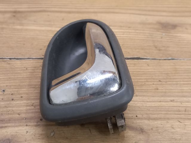 bontott MAZDA PREMACY Bal hátsó Belső Kilincs