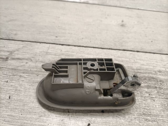 bontott MAZDA PREMACY Bal hátsó Belső Kilincs