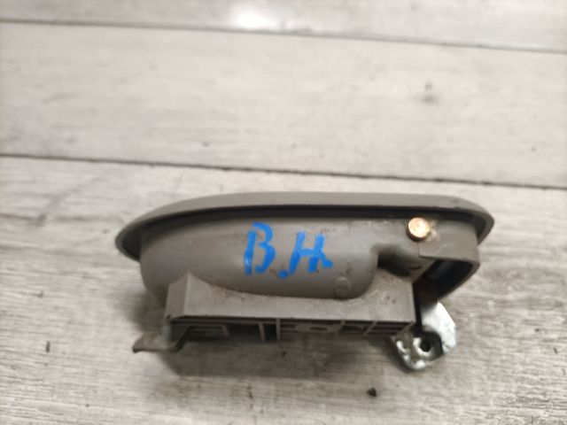 bontott MAZDA PREMACY Bal hátsó Belső Kilincs