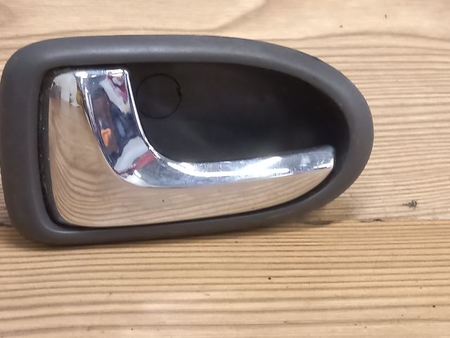 bontott MAZDA PREMACY Bal hátsó Belső Kilincs