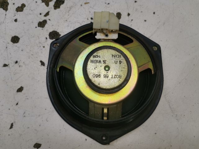 bontott MAZDA PREMACY Bal hátsó Hangszóró