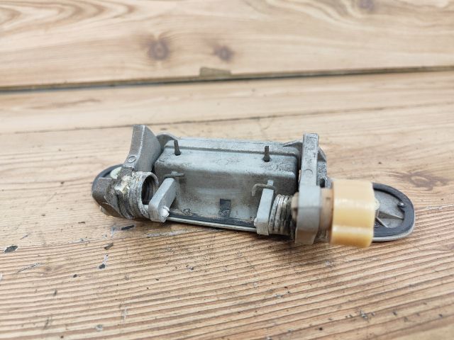 bontott MAZDA PREMACY Bal hátsó Külső Kilincs