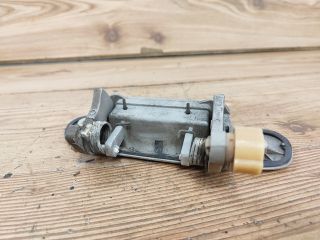 bontott MAZDA PREMACY Bal hátsó Külső Kilincs