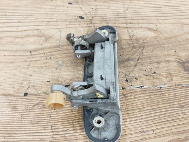 bontott MAZDA PREMACY Bal hátsó Külső Kilincs