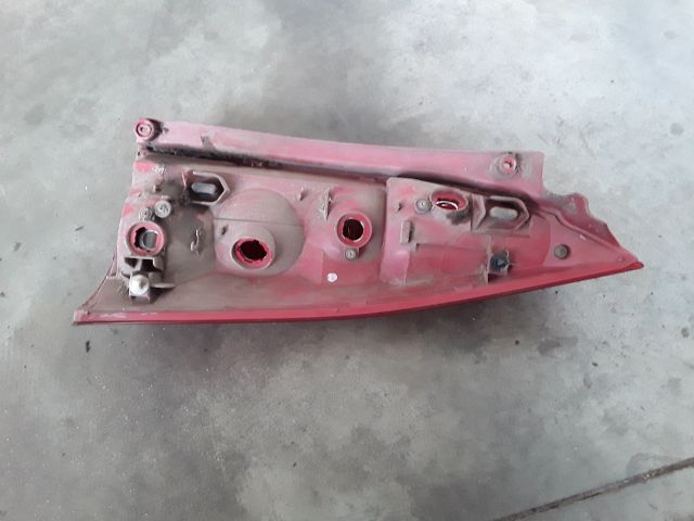 bontott MAZDA PREMACY Bal Hátsó Lámpa