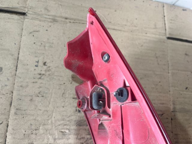 bontott MAZDA PREMACY Bal Hátsó Lámpa