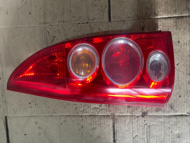 bontott MAZDA PREMACY Bal Hátsó Lámpa