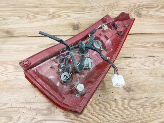 bontott MAZDA PREMACY Bal Hátsó Lámpa