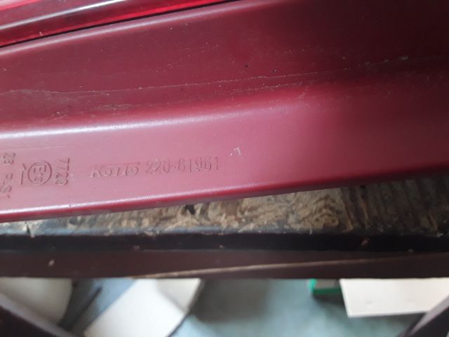 bontott MAZDA PREMACY Bal Hátsó Lámpa