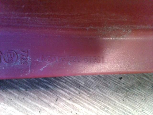 bontott MAZDA PREMACY Bal Hátsó Lámpa