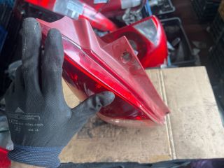 bontott MAZDA PREMACY Bal Hátsó Lámpa