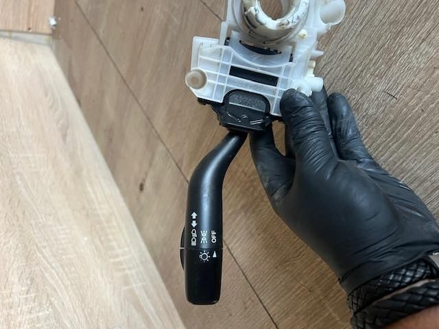 bontott MAZDA PREMACY Bal Kormánykapcsoló Irányjelző