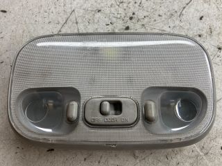 bontott MAZDA PREMACY Beltér Világítás Első