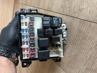 bontott MAZDA PREMACY Biztosítéktábla Utastér