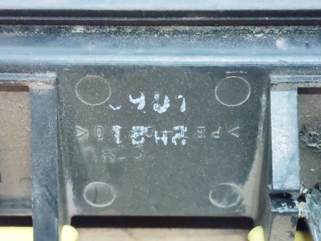 bontott MAZDA PREMACY Csomagtér Nyitó Kar / Gomb