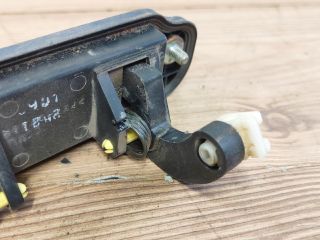 bontott MAZDA PREMACY Csomagtér Nyitó Kar / Gomb