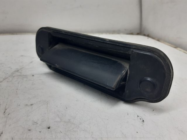 bontott MAZDA PREMACY Csomagtérajtó Kilincs